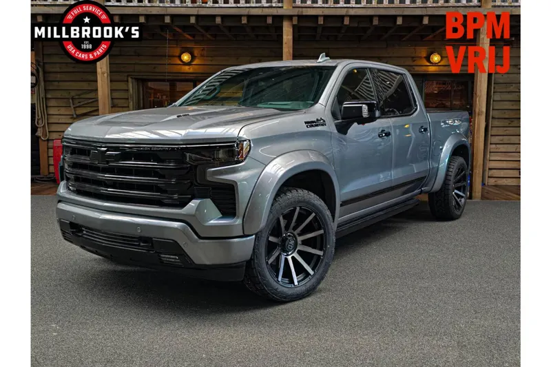 Chevrolet Silverado (2024)