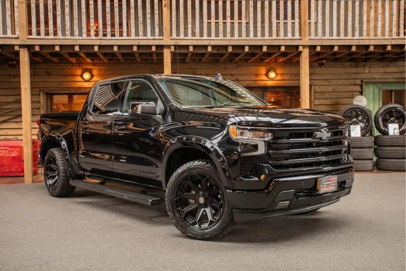Chevrolet Silverado (2024)