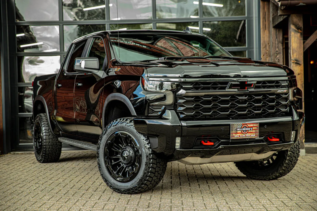 Chevrolet Silverado (2024) — foto 1