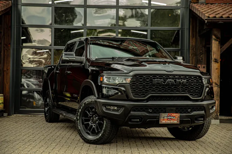 Dodge Ram (2024)