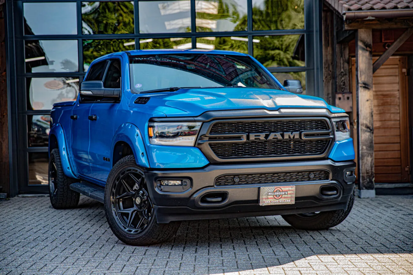 Dodge Ram (2023) — foto 1