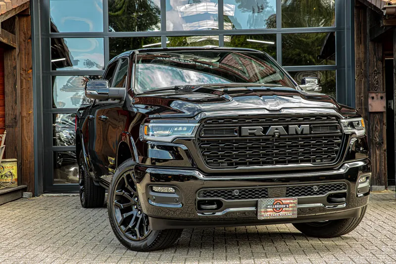 Dodge Ram (2024)