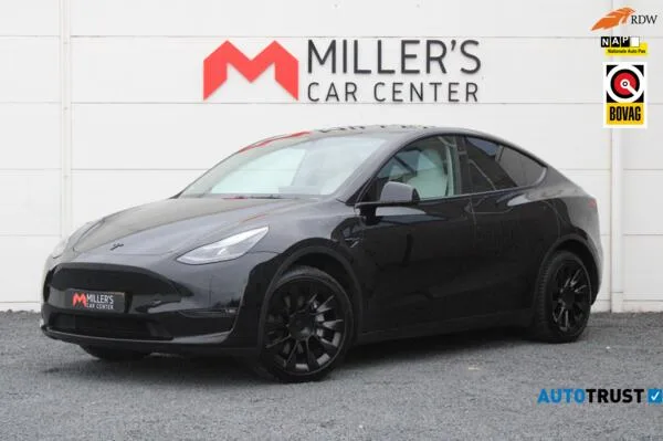 Tesla Model Y (2025) — foto 1