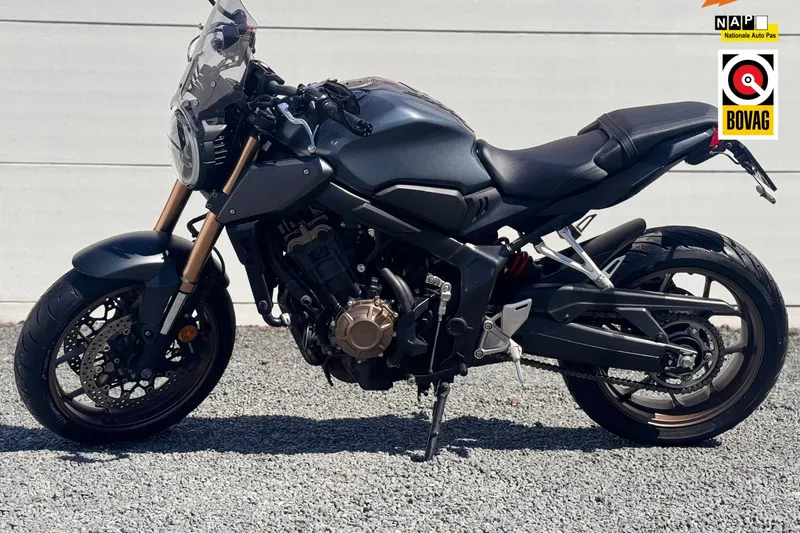 Honda CB650R (2023)