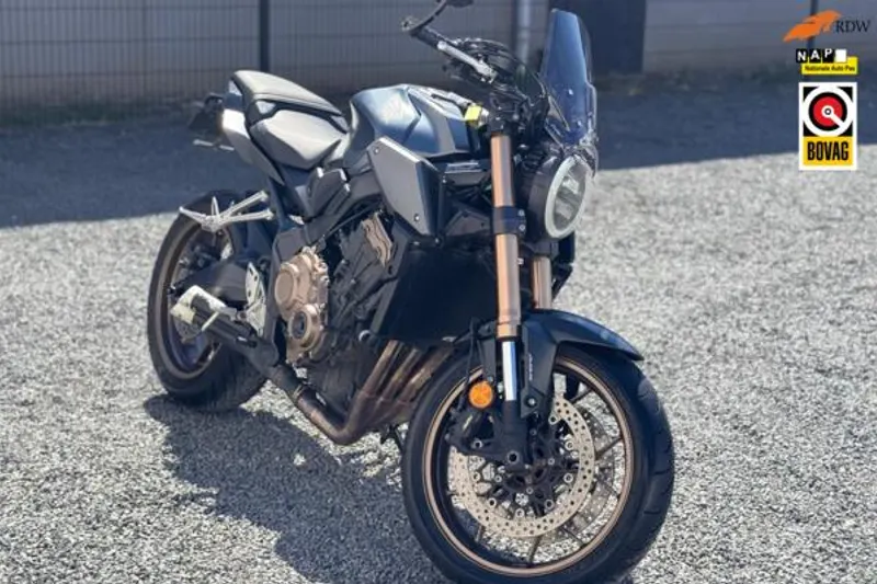 Honda CB650R (2023)