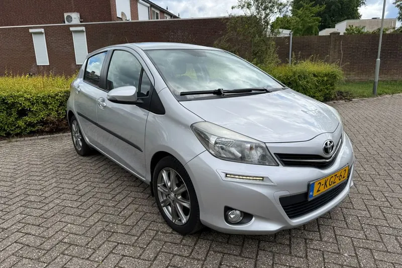 Toyota Yaris (2013)