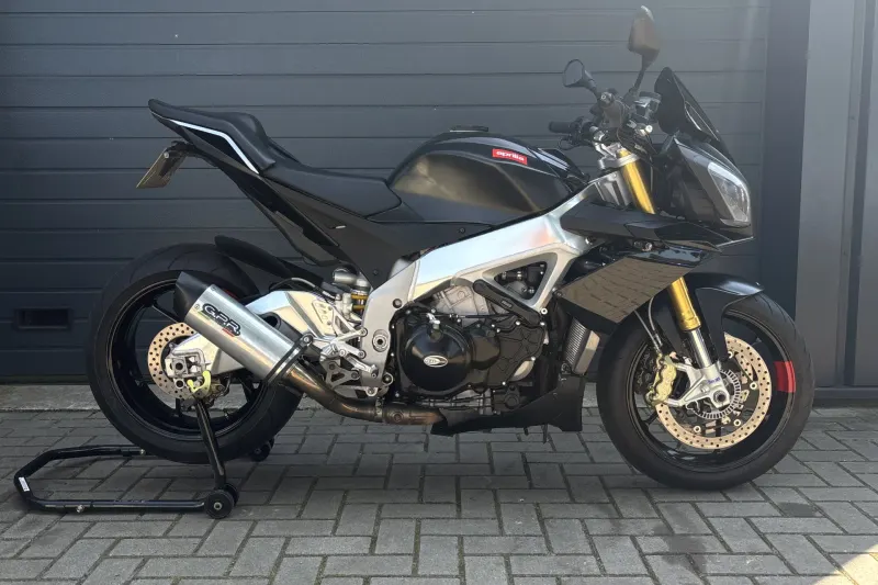 Aprilia Tuono V4 (2013)