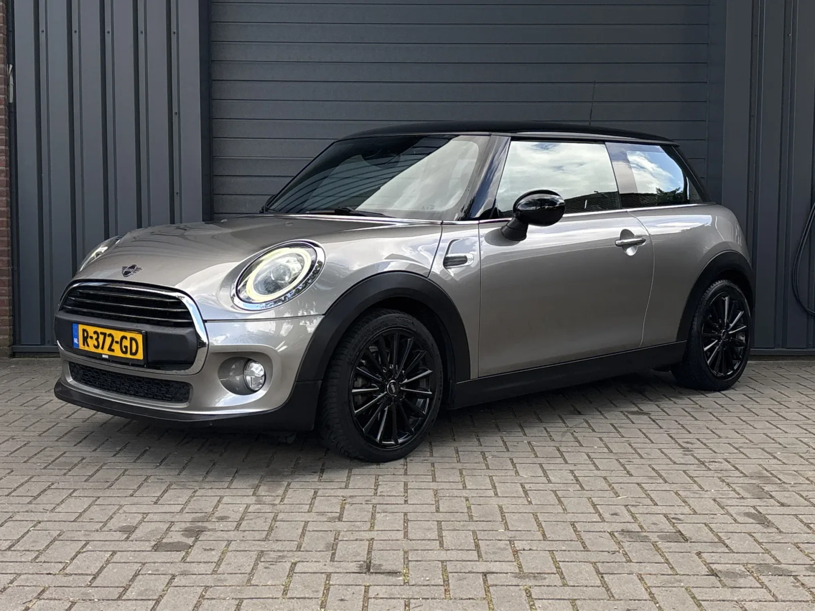 MINI Cooper (2019) — foto 1