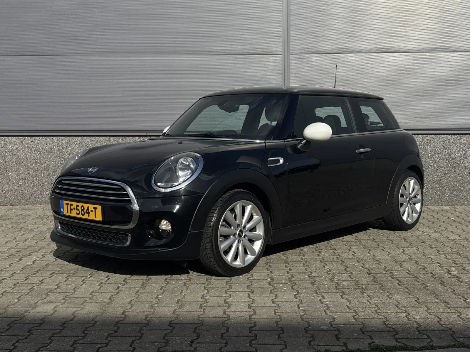 MINI Cooper (2018) — foto 1