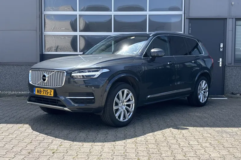 Volvo XC90 (2016)