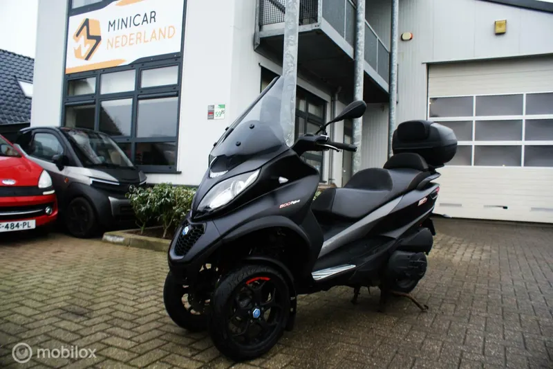 Piaggio Scooter (2018)