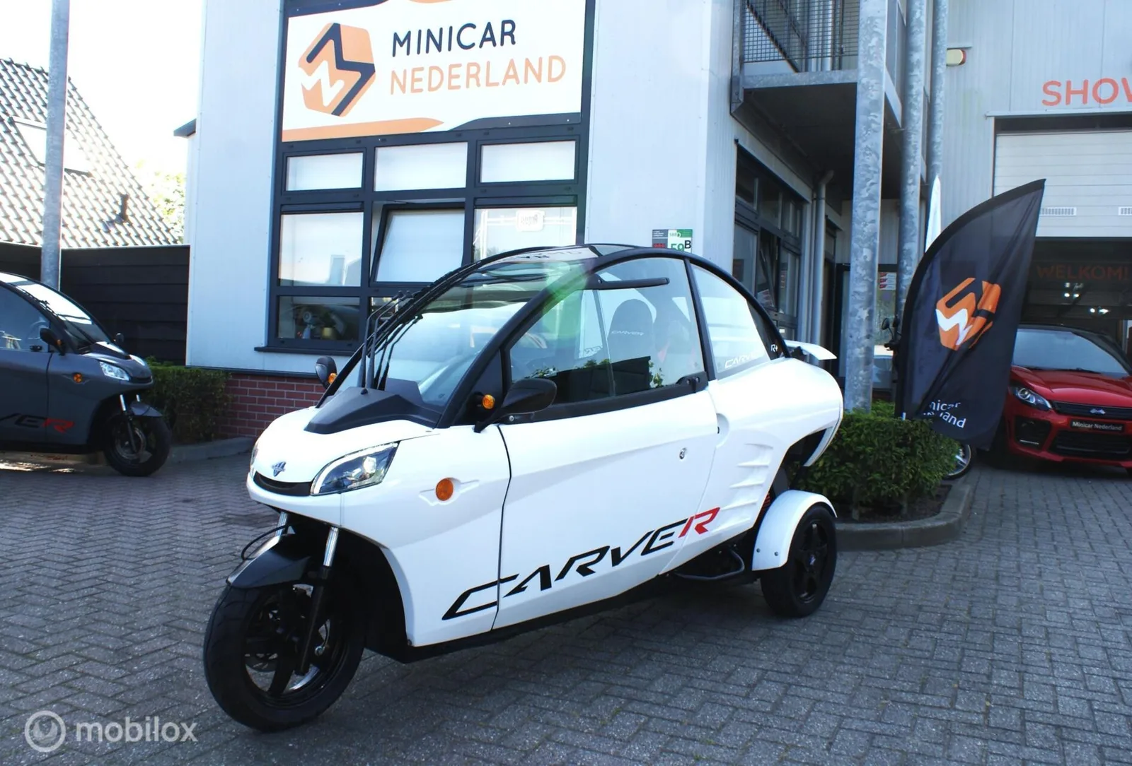 Carver R+ (2022) — foto 1