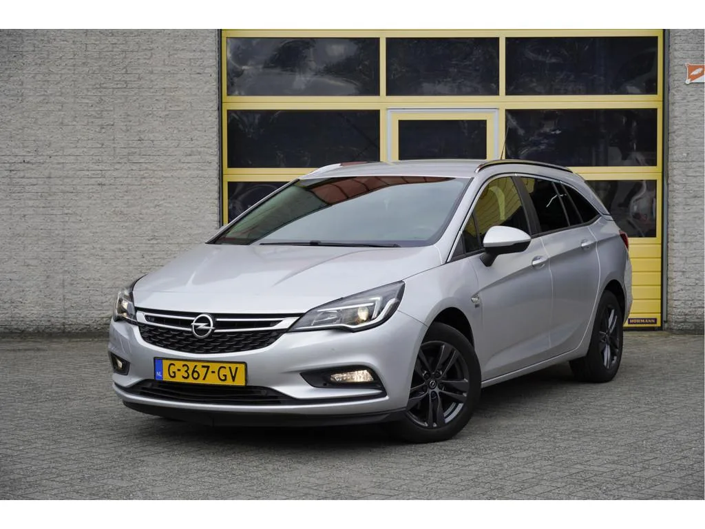 Opel Astra (2019) — foto 1