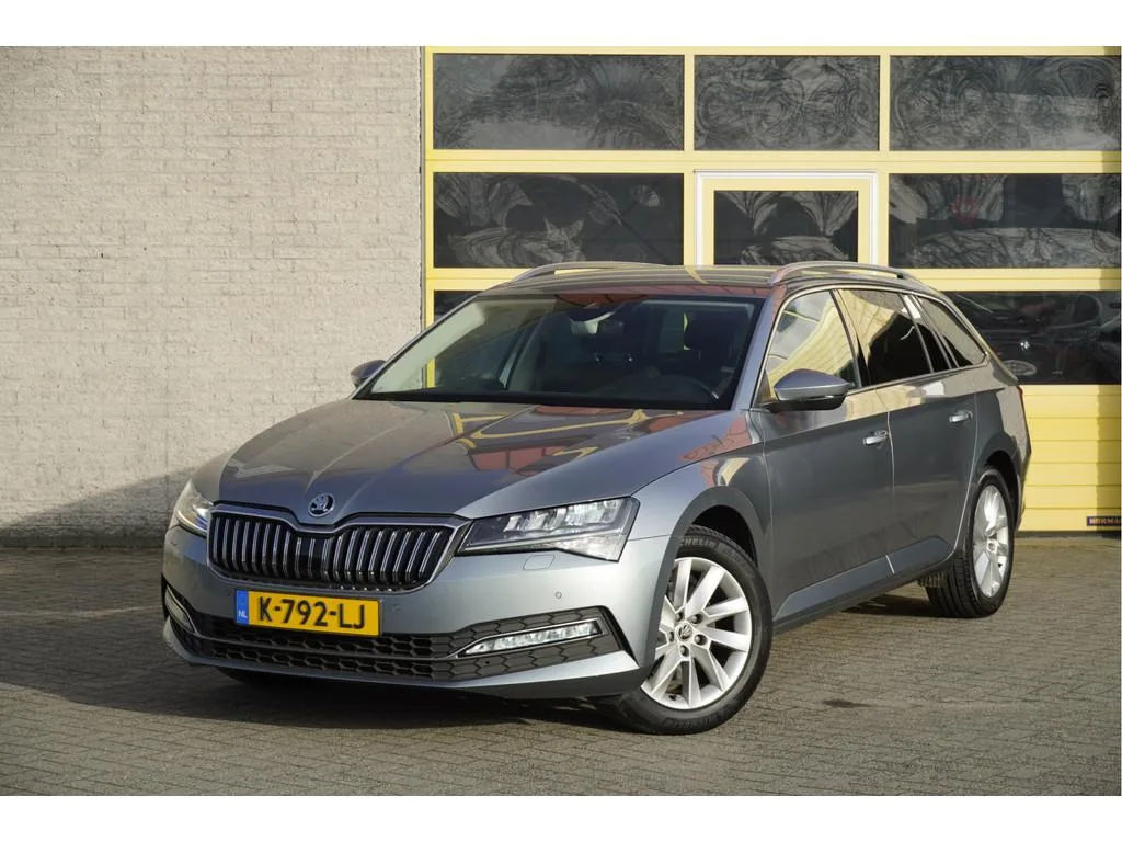 Škoda Superb (2021) — foto 1