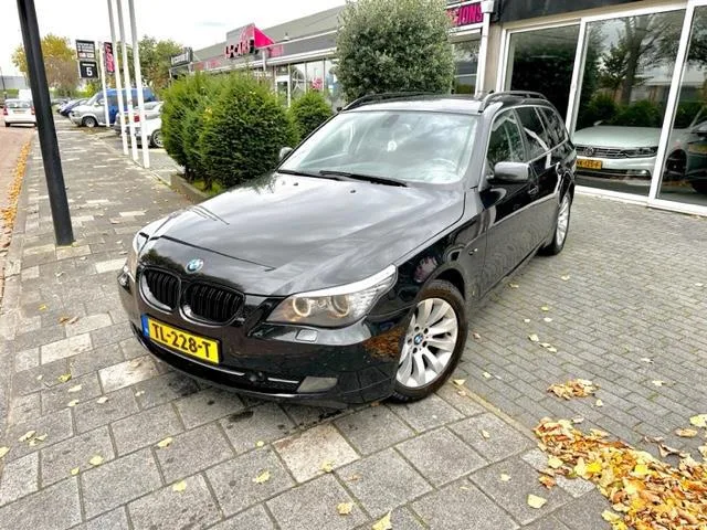 BMW 5-Serie (2008) — foto 1