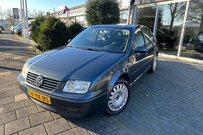 Volkswagen Bora (2002)