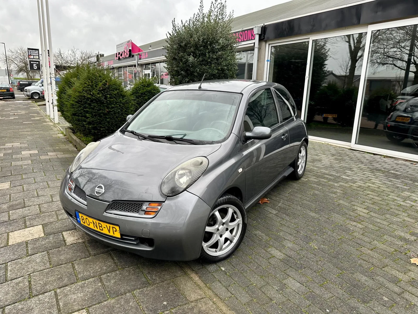 Nissan Micra (2003) — foto 1