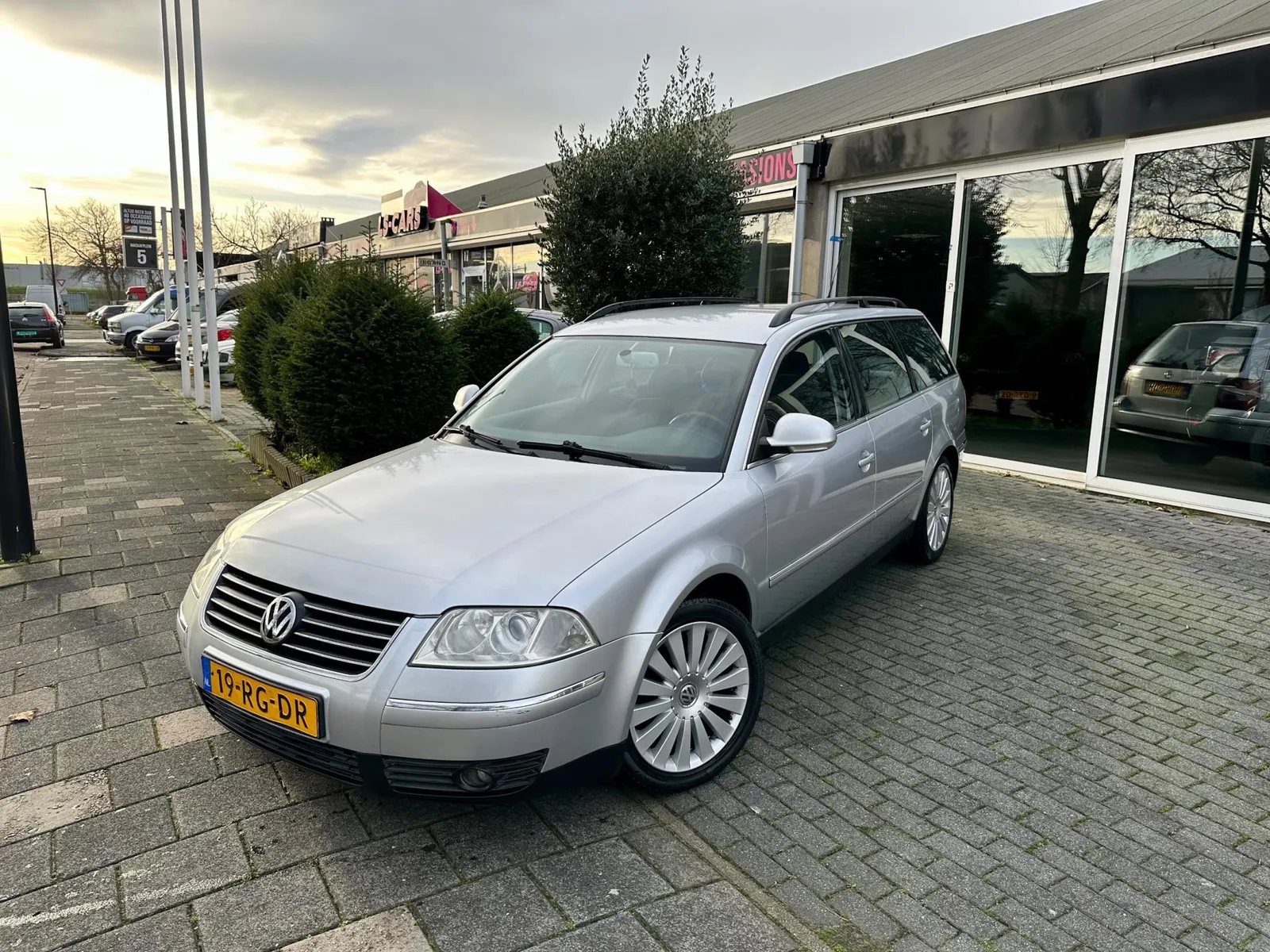 Volkswagen Passat (2005) — foto 1