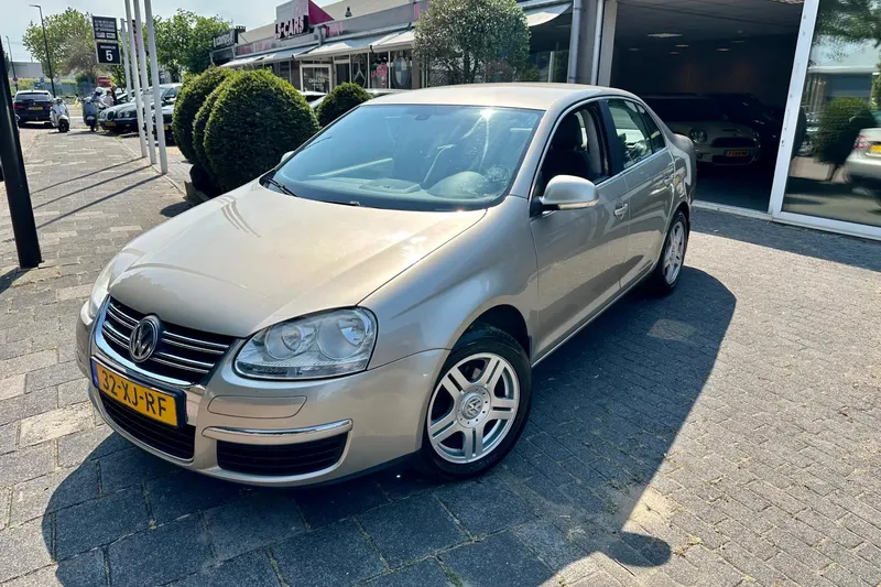 Volkswagen Jetta (2007)
