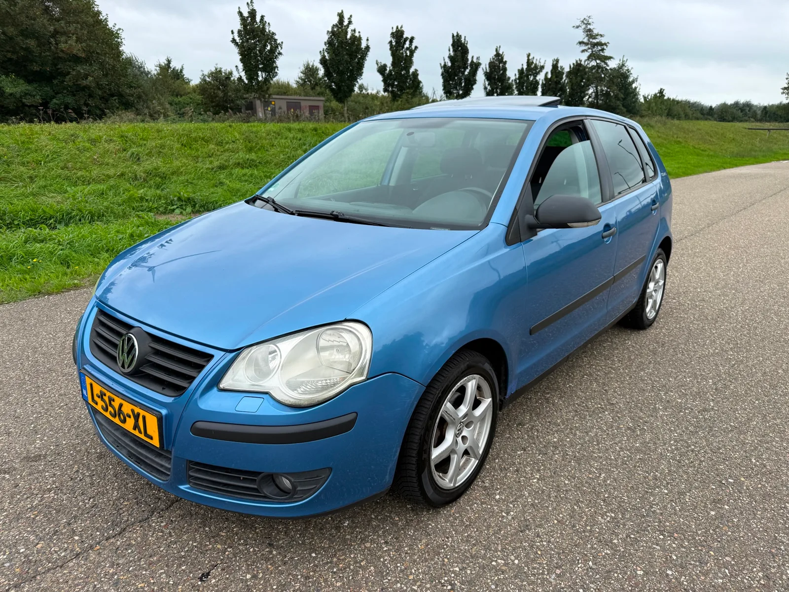 Volkswagen Polo (2007) — foto 1