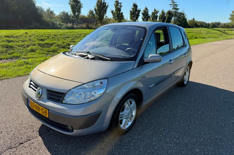 Renault Scénic (2004)