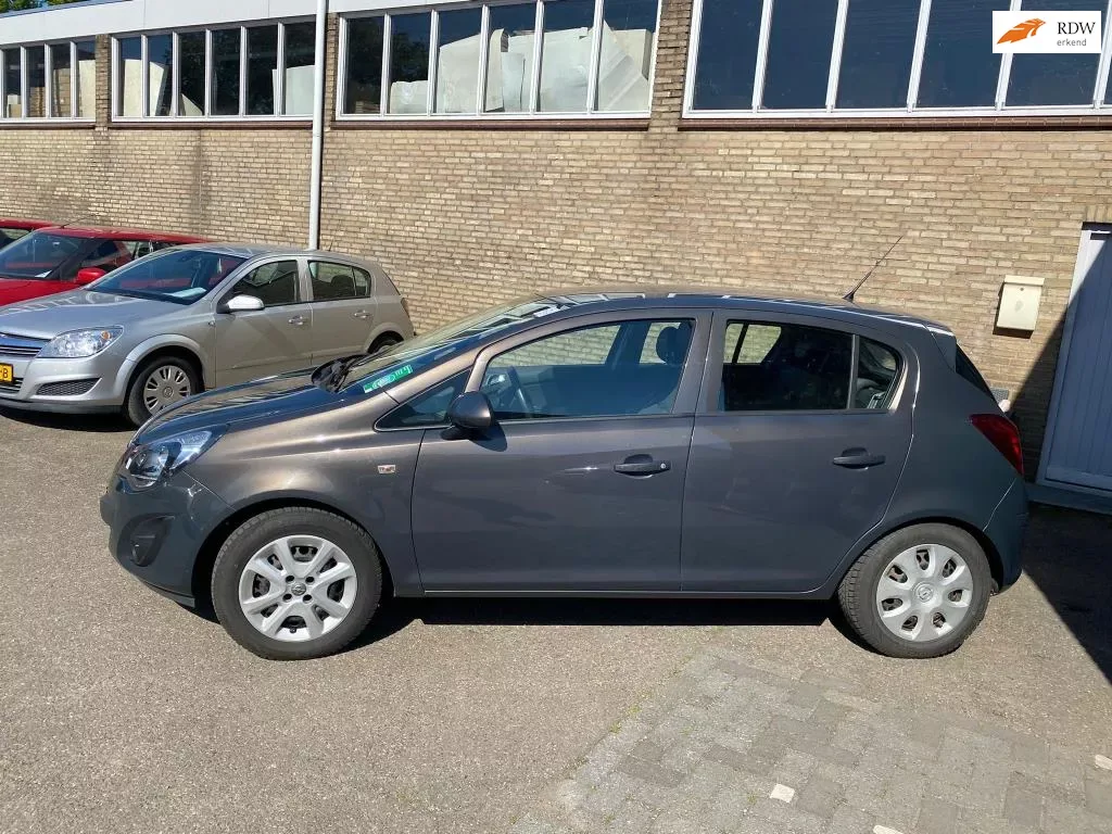 Opel Corsa (2014) — foto 1