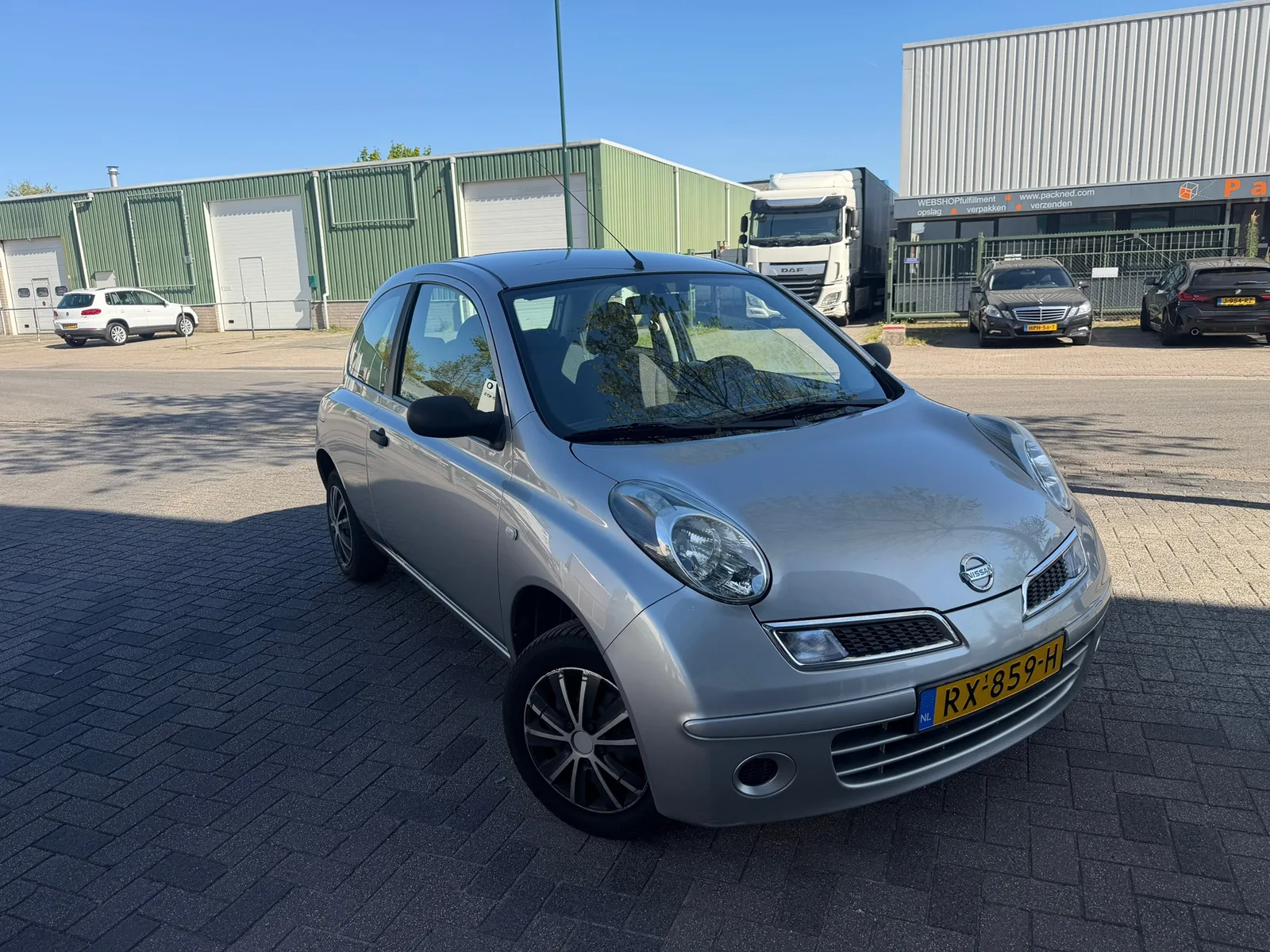 Nissan Micra (2009) — foto 1