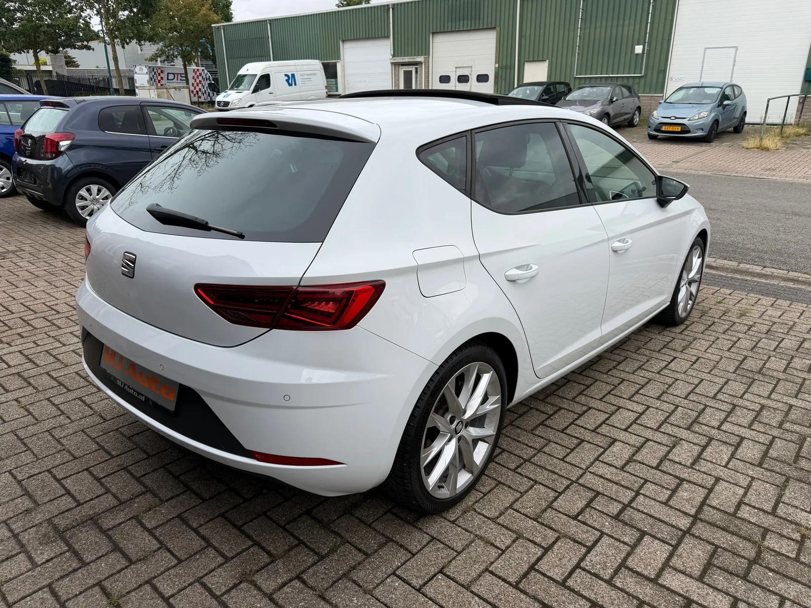 SEAT Leon (2017) — foto 1