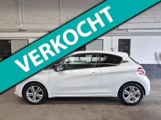 Peugeot 208 (2012) — foto 1