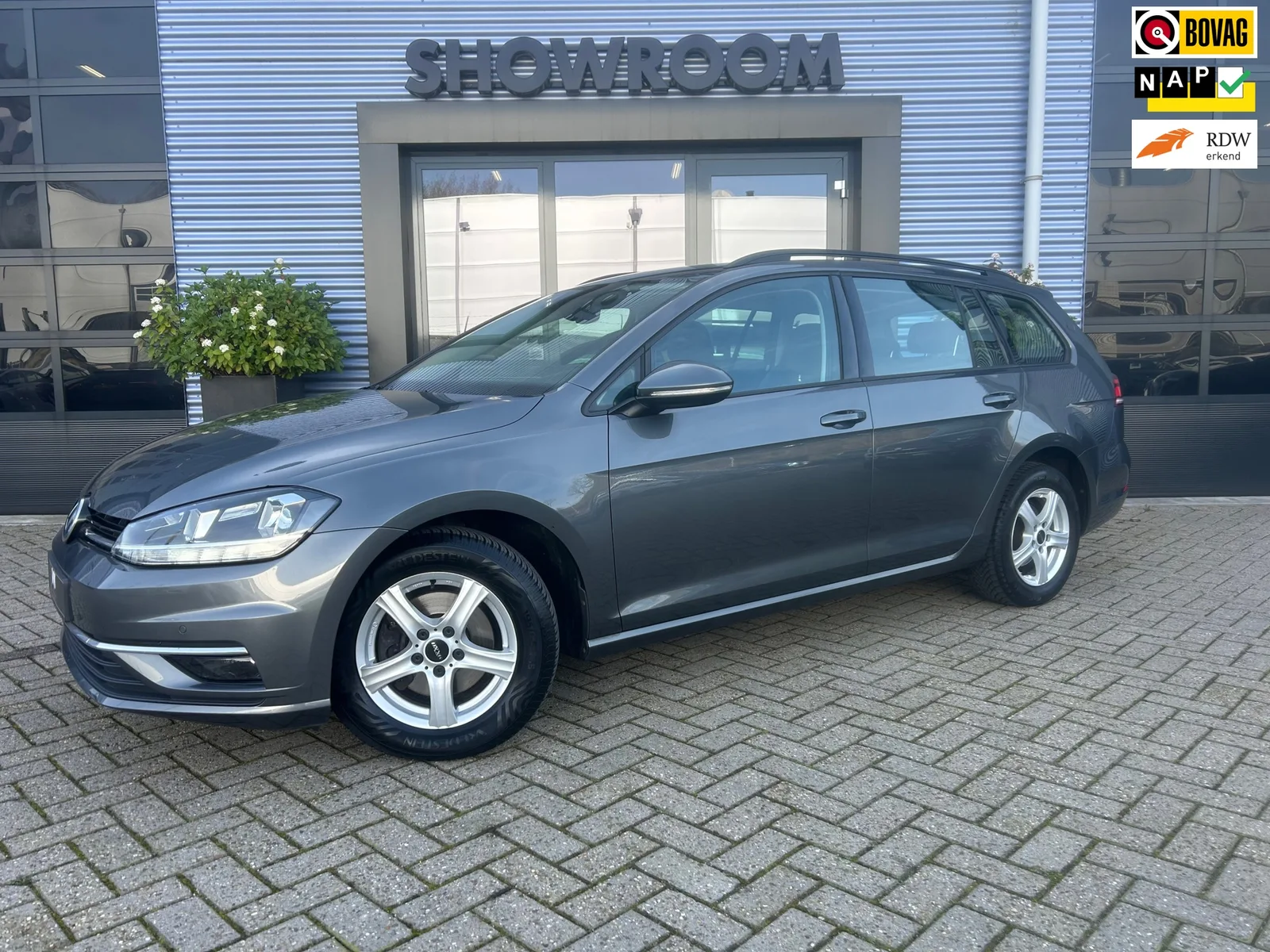 Volkswagen Golf (2017) — foto 1