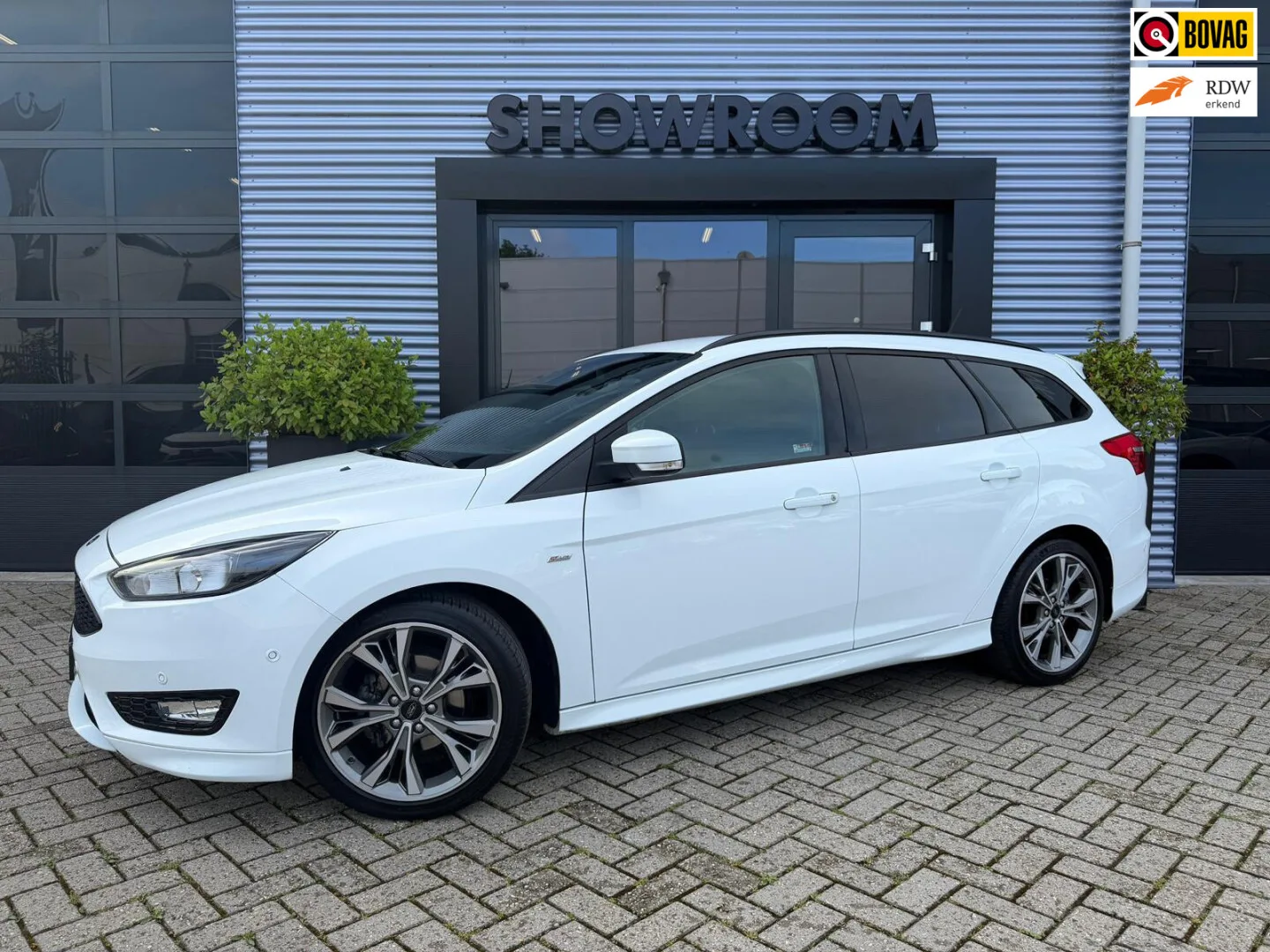 Ford Focus (2018) — foto 1