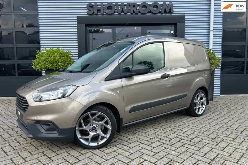 Ford Transit Courier (2019)