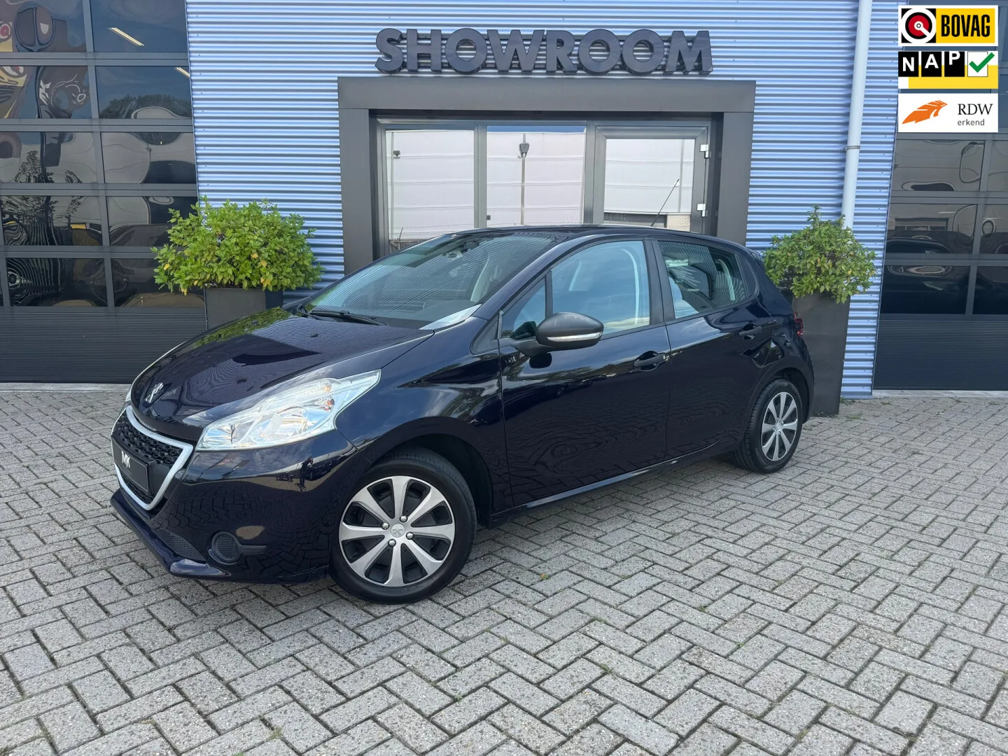 Peugeot 208 (2015) — foto 1