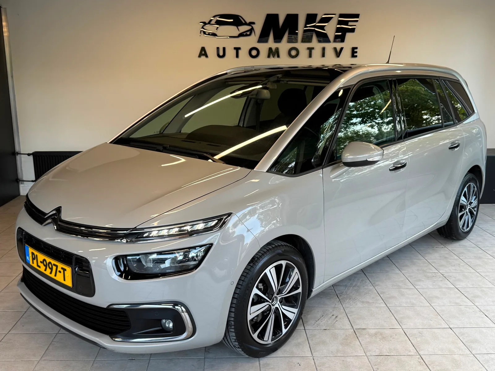 Citroën Grand C4 Picasso (2017) — foto 1
