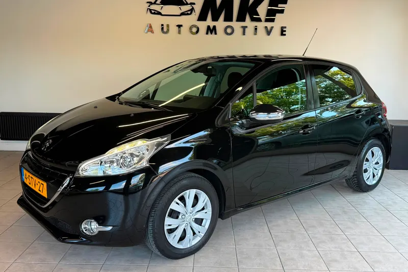 Peugeot 208 (2013)