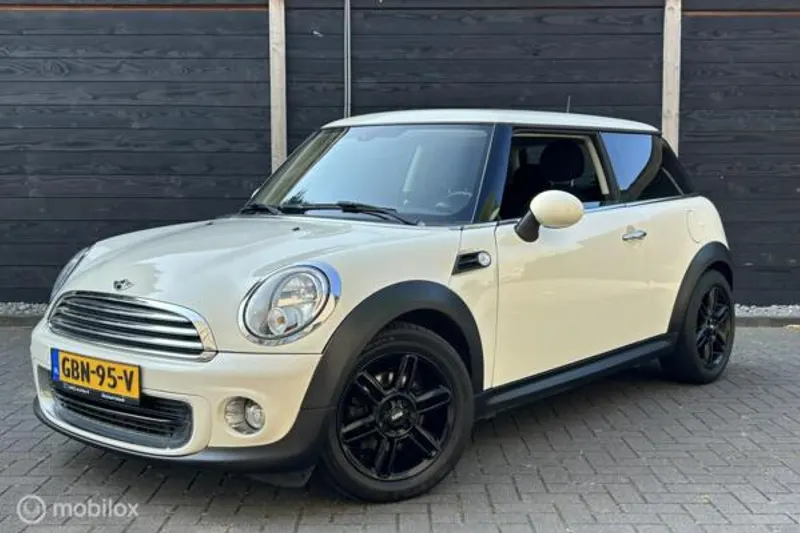 MINI 1 6 Clima Striping Half Leder (2014)