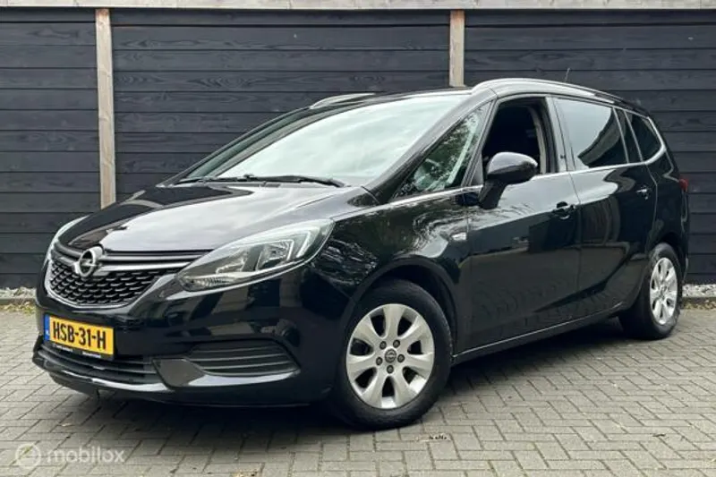 Opel Zafira (2018)