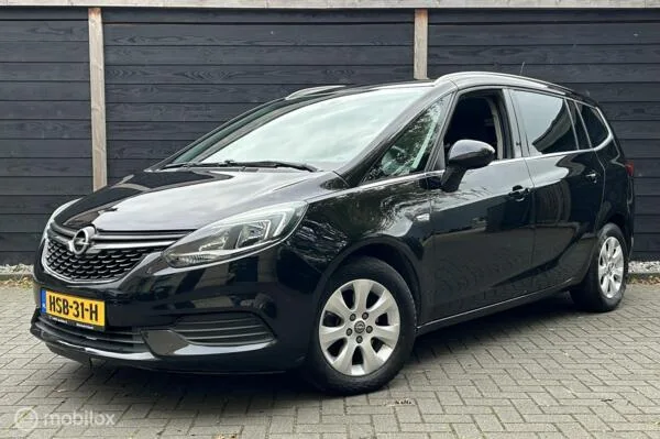 Opel Zafira (2018) — foto 1