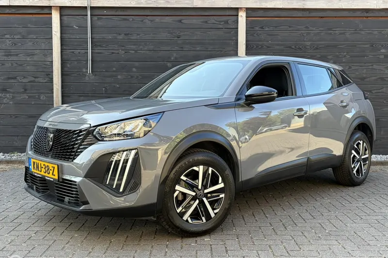 Peugeot 2008 (2023)