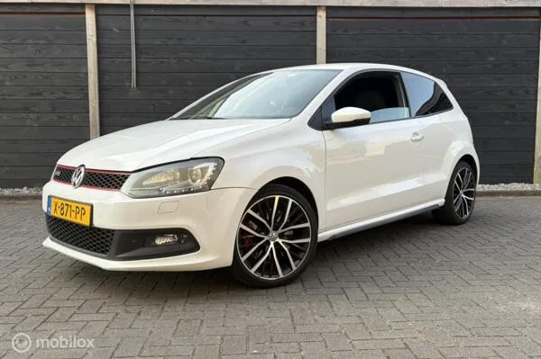 Volkswagen Polo (2013) — foto 1