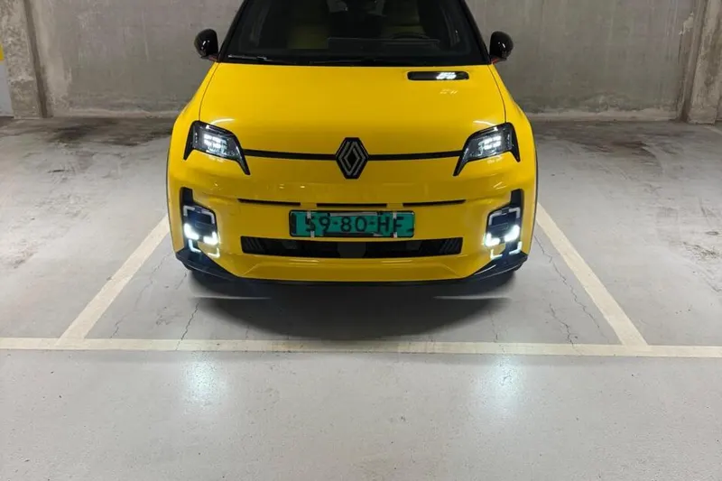 Renault 5 (2024)