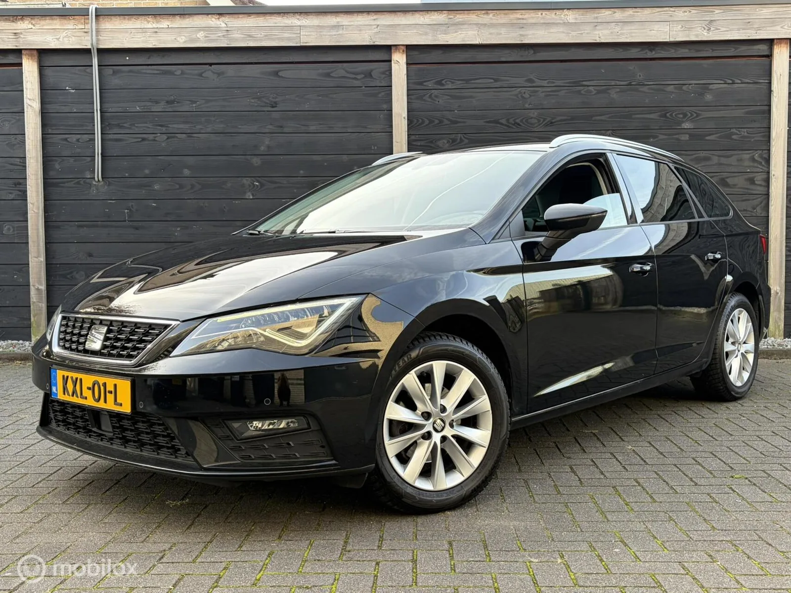 SEAT Leon (2020) — foto 1