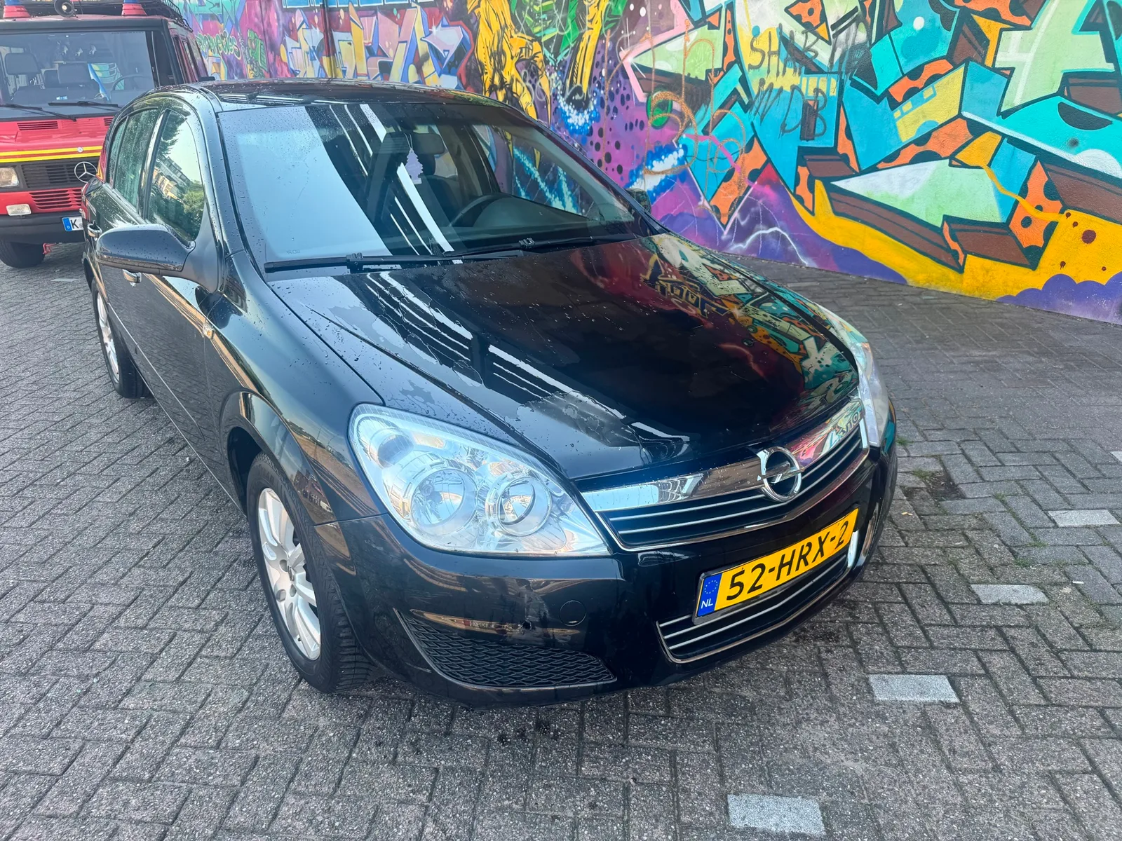 Opel Astra (2009) — foto 1