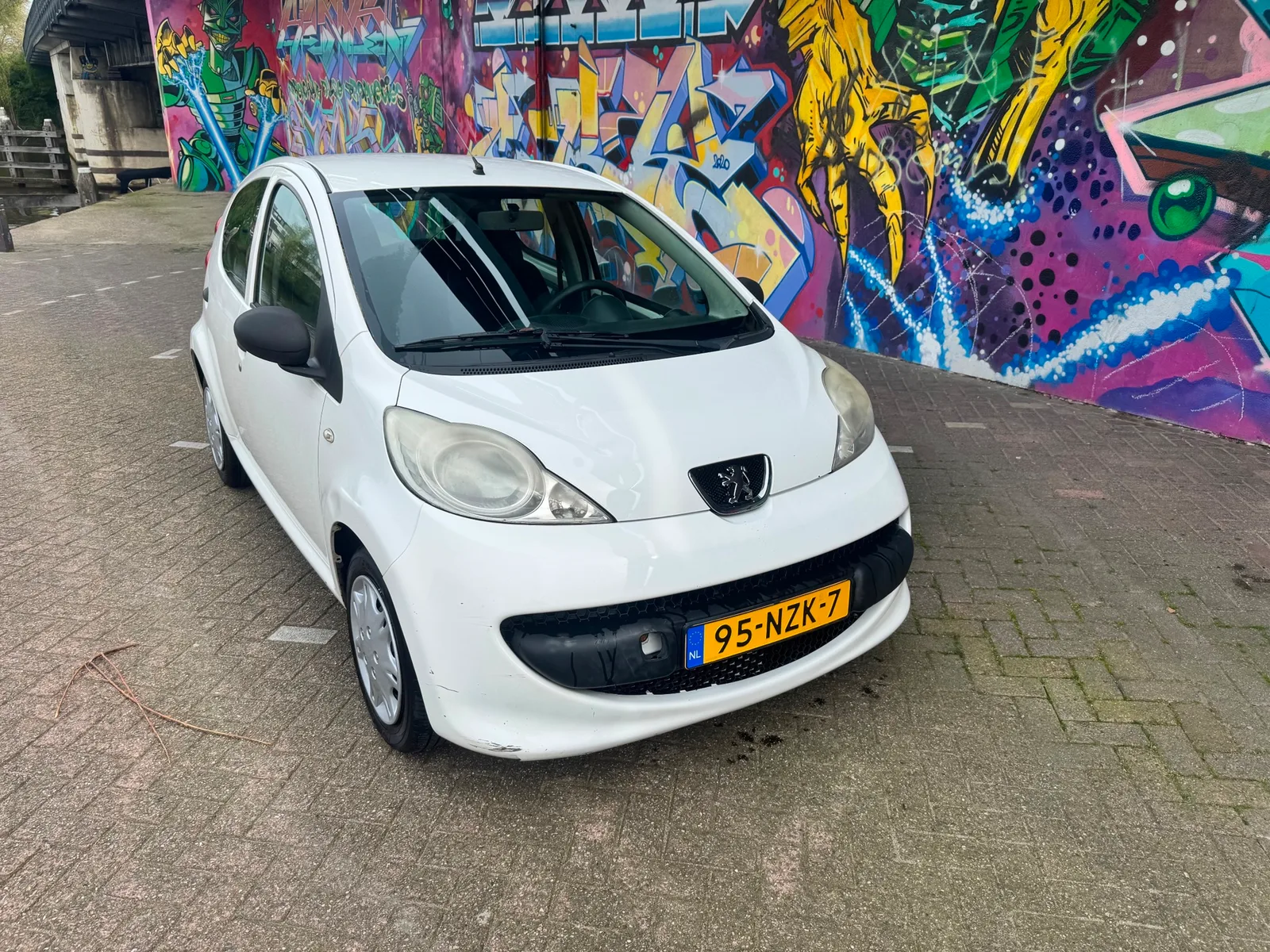 Peugeot 107 (2008) — foto 1