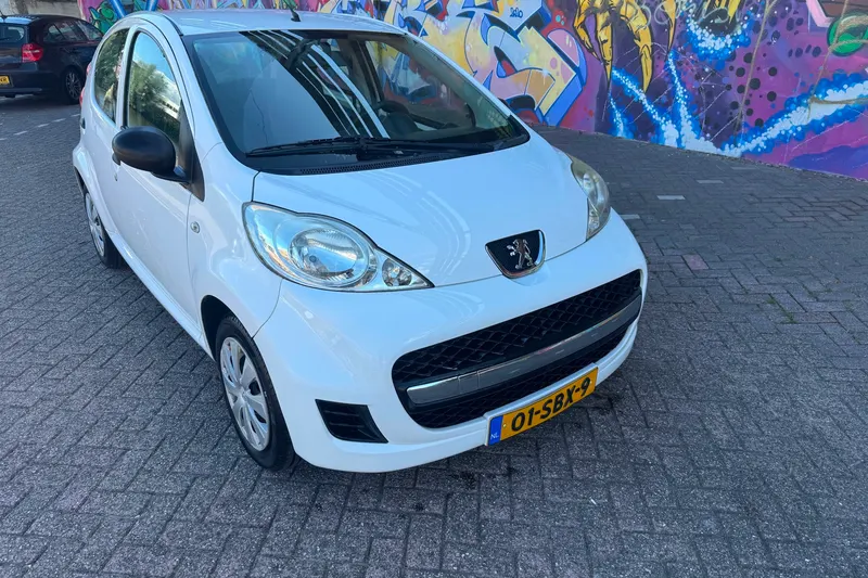 Peugeot 107 (2011)