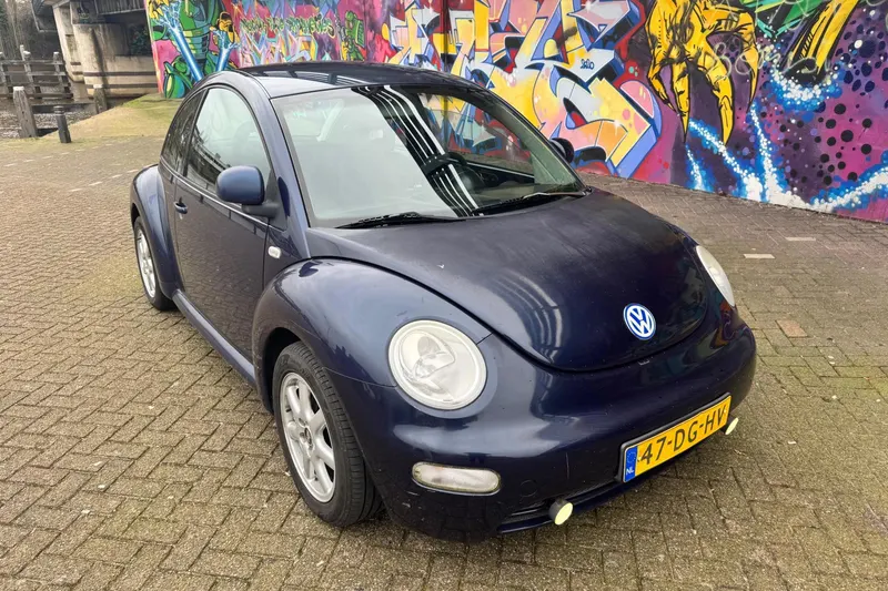 Volkswagen New Beetle (1999)
