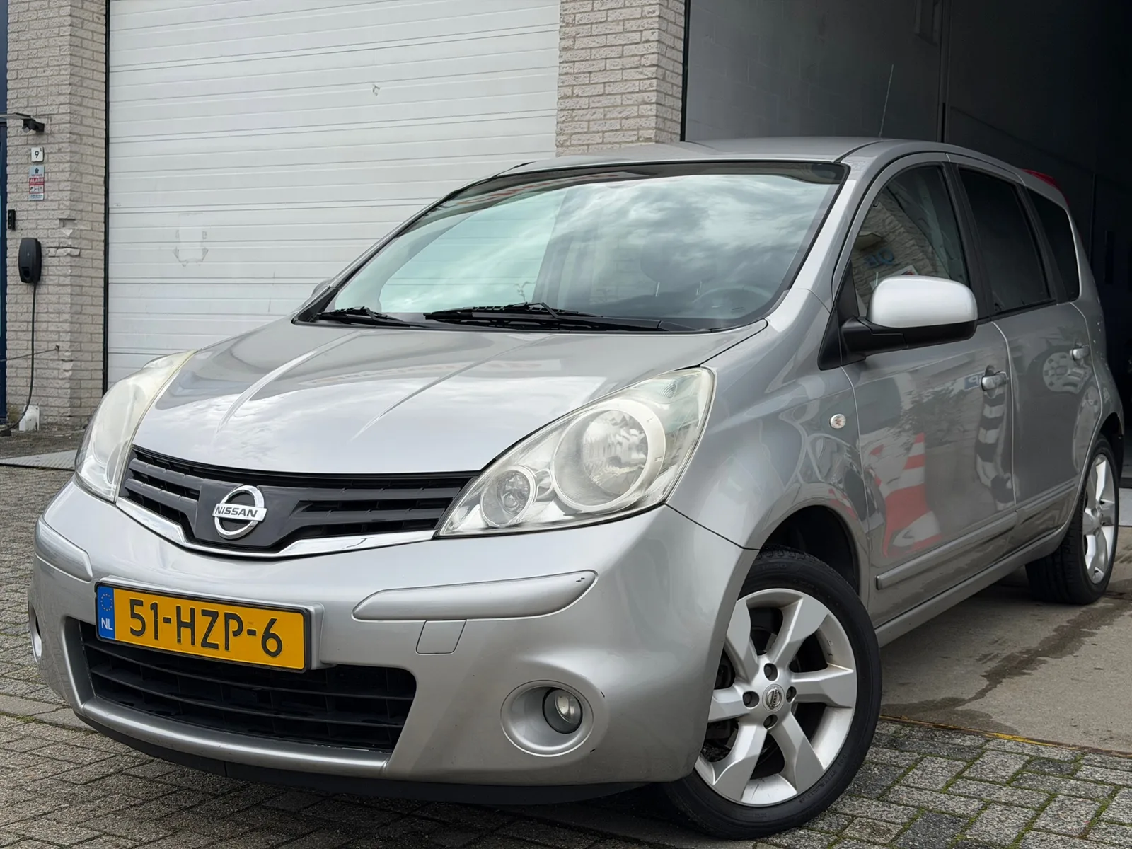 Nissan Note (2009) — foto 1