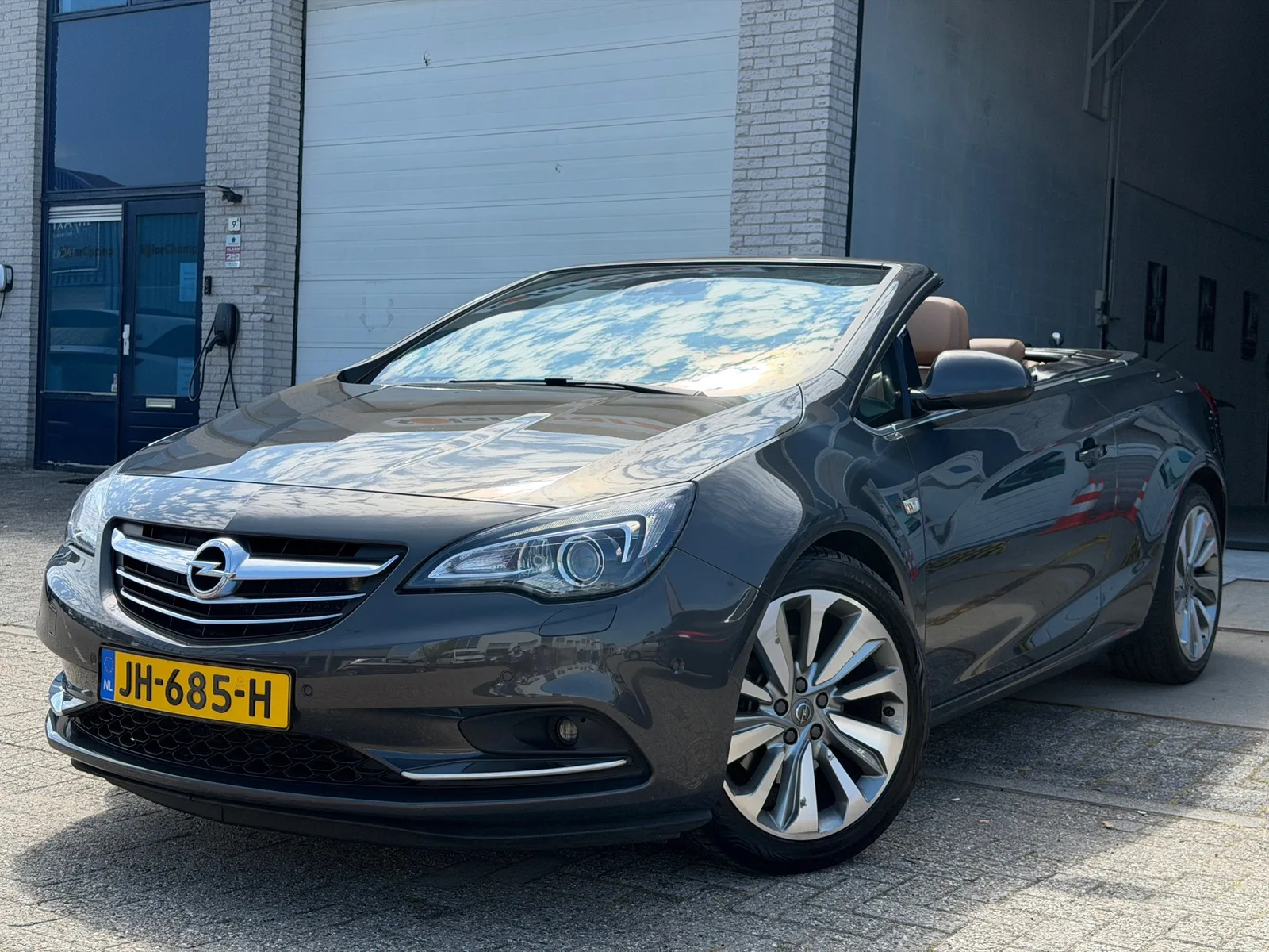 Opel Cascada (2016) — foto 1