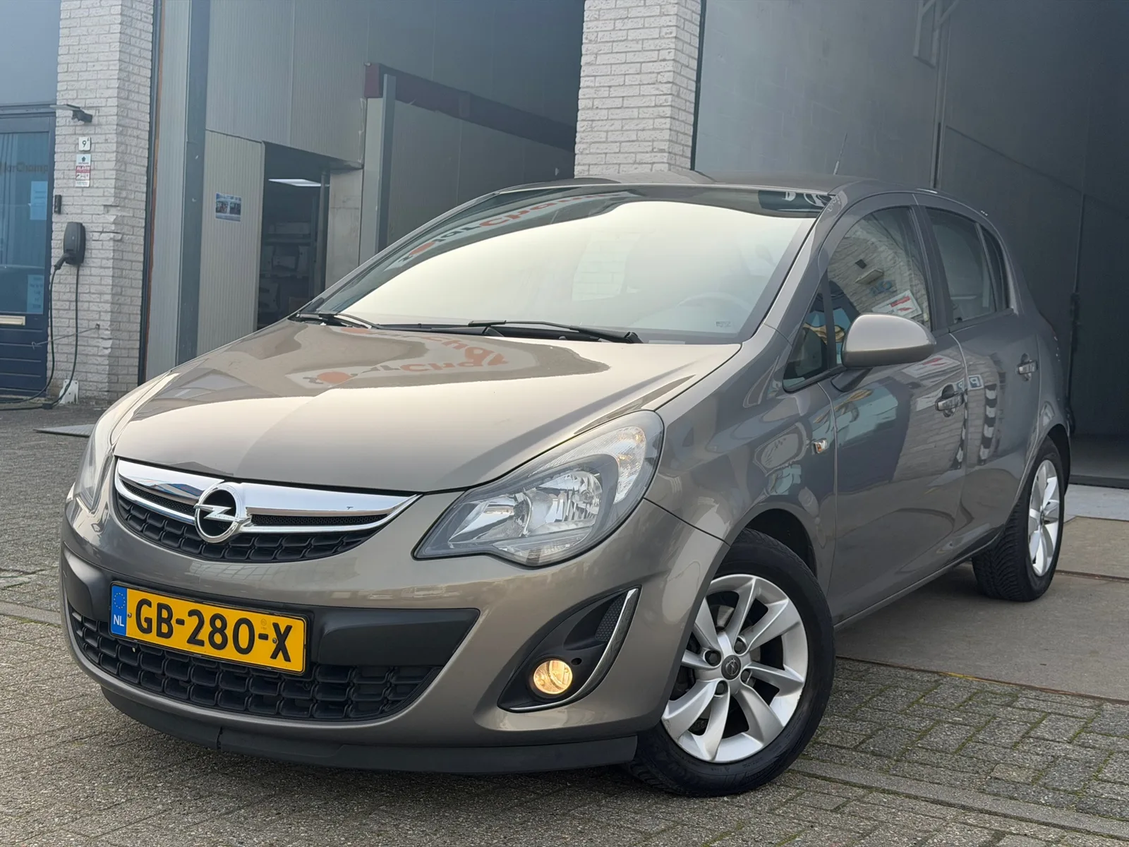 Opel Corsa (2014) — foto 1