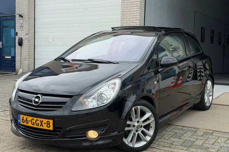 Opel Corsa (2008)